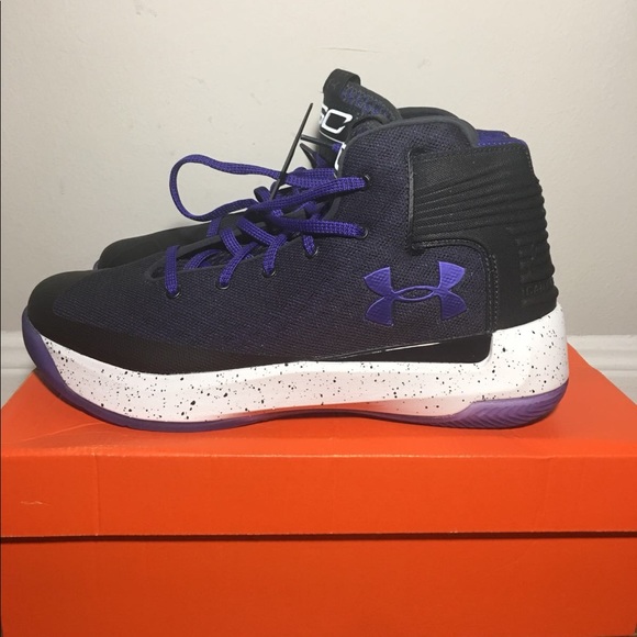 Under Armour Men/'s Curry 3 Zero Athletic Basketball Shoes Anthracite//Purple